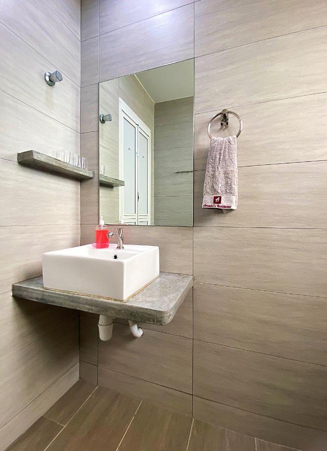 Amadel Residence 爱媄德民宿 1314 Малакка Экстерьер фото